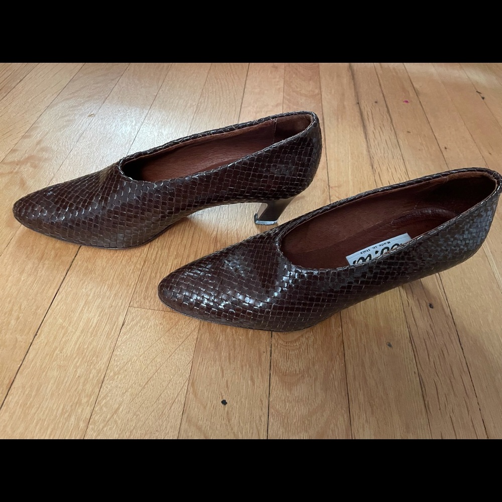 Vintage Brown leather pumps - Italian made